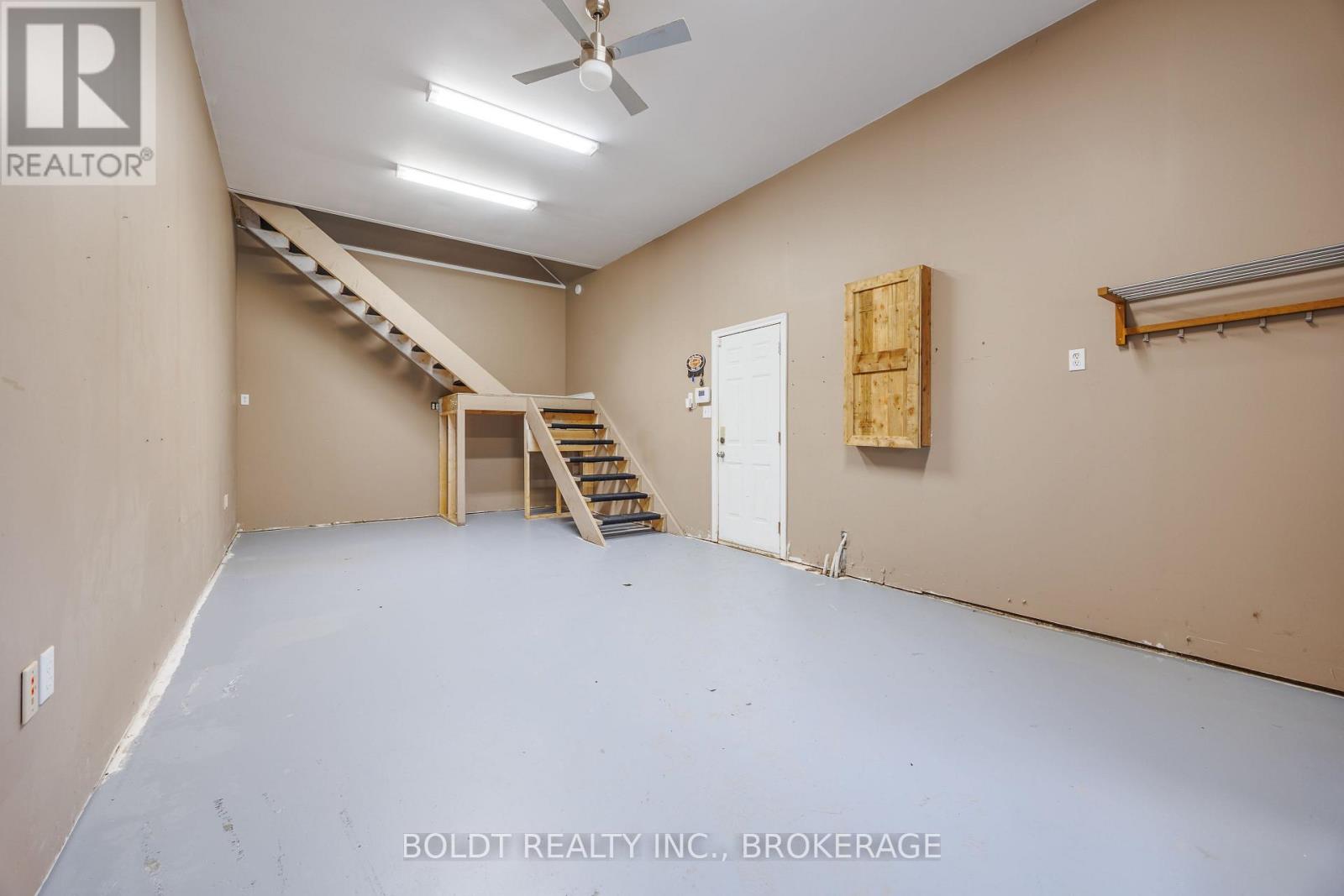 19 PATRICIA AVENUE - 22