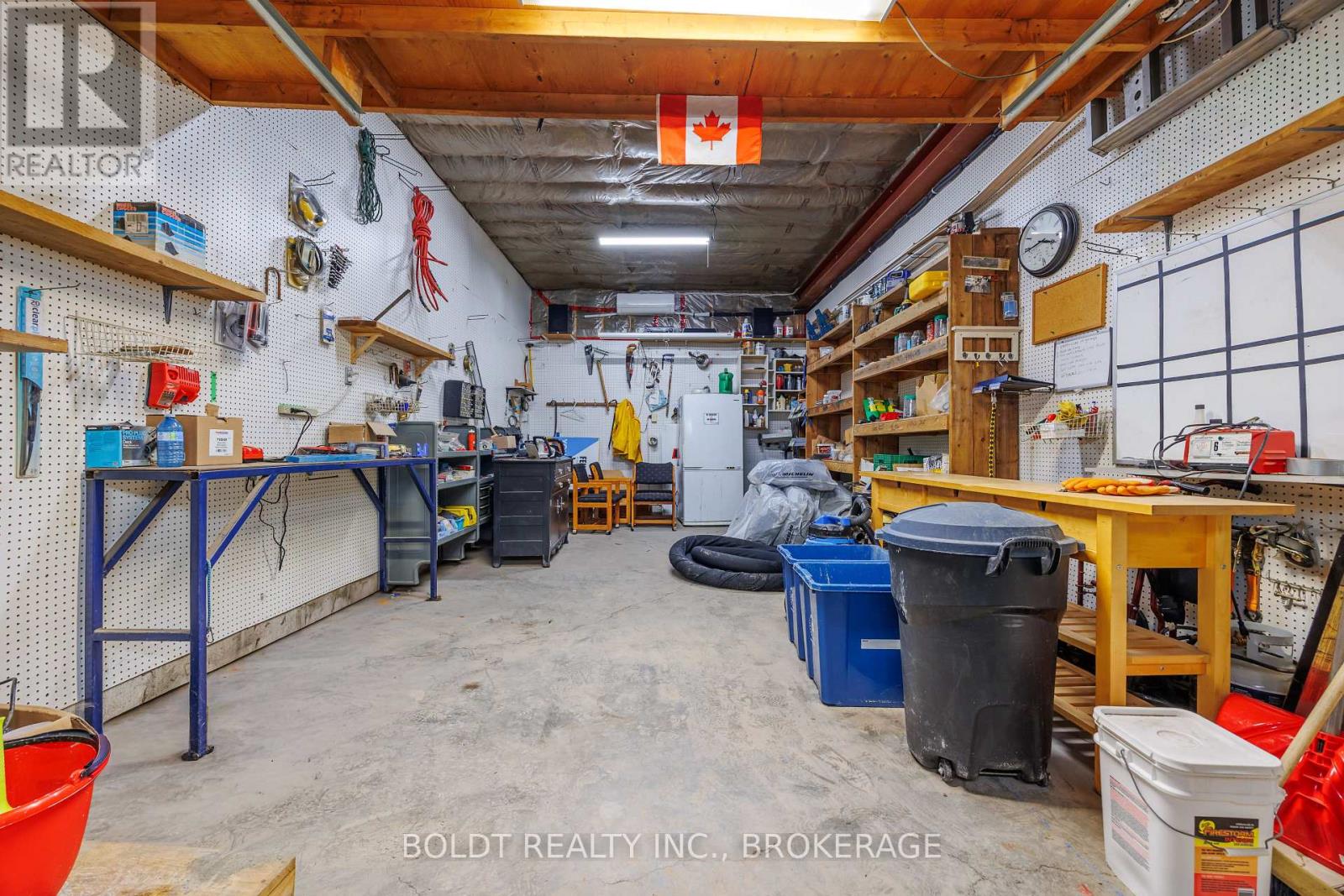 19 PATRICIA AVENUE - 23