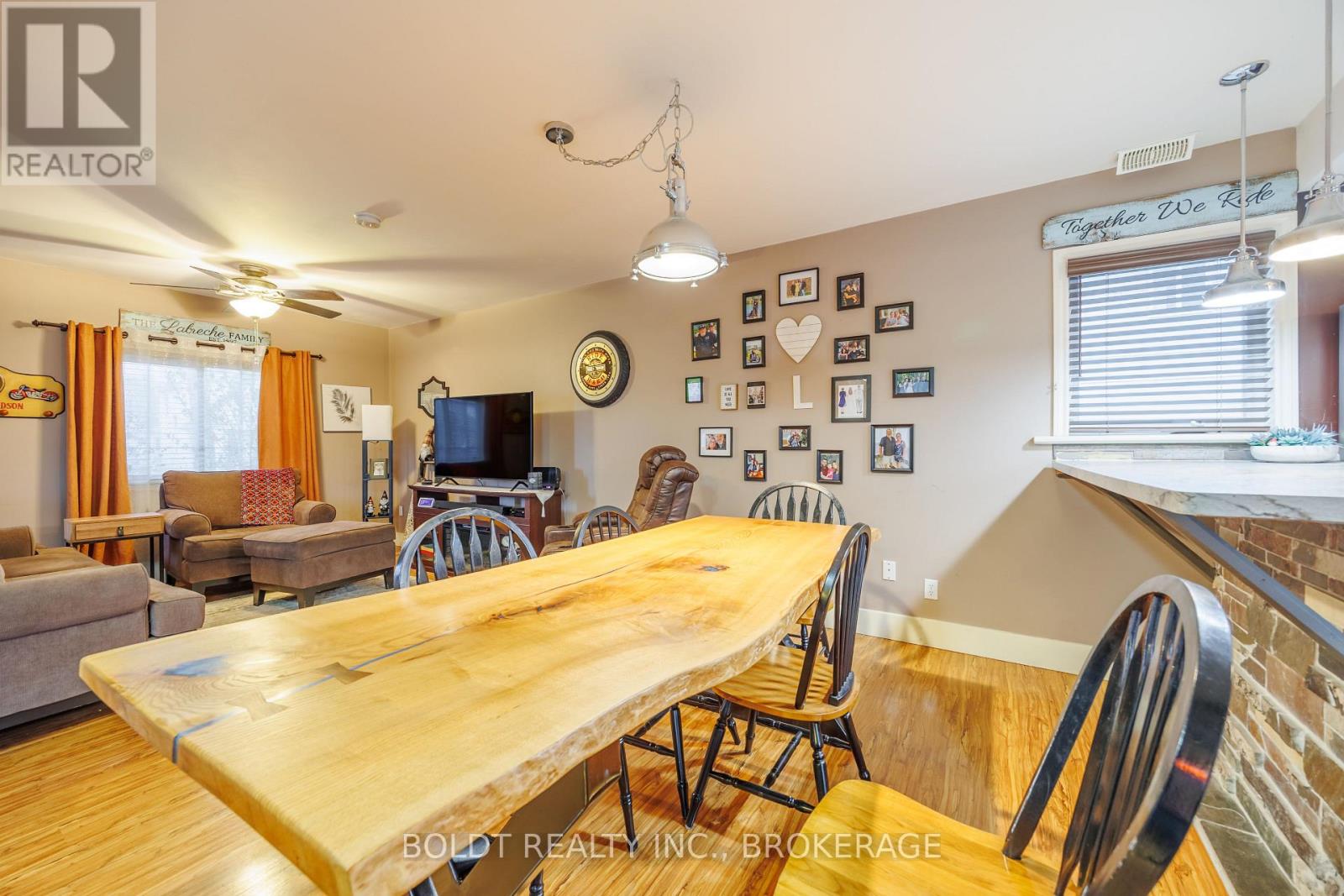 19 PATRICIA AVENUE - 9