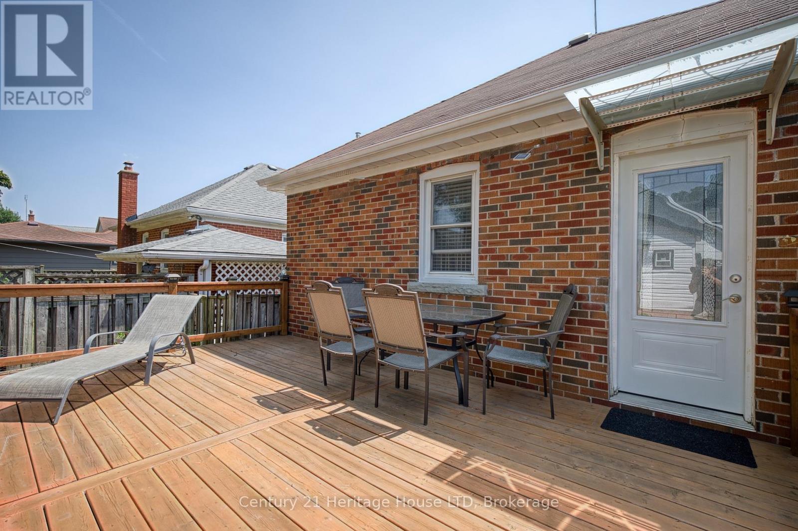 6477 BARKER STREET - 33