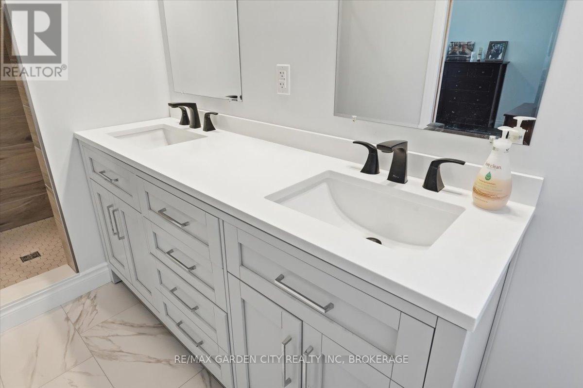 782 NORTH SHORE DRIVE - 23