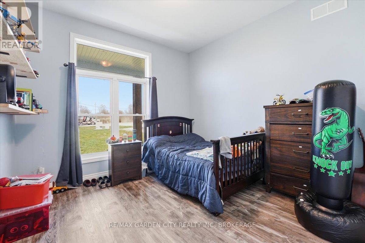 782 NORTH SHORE DRIVE - 25