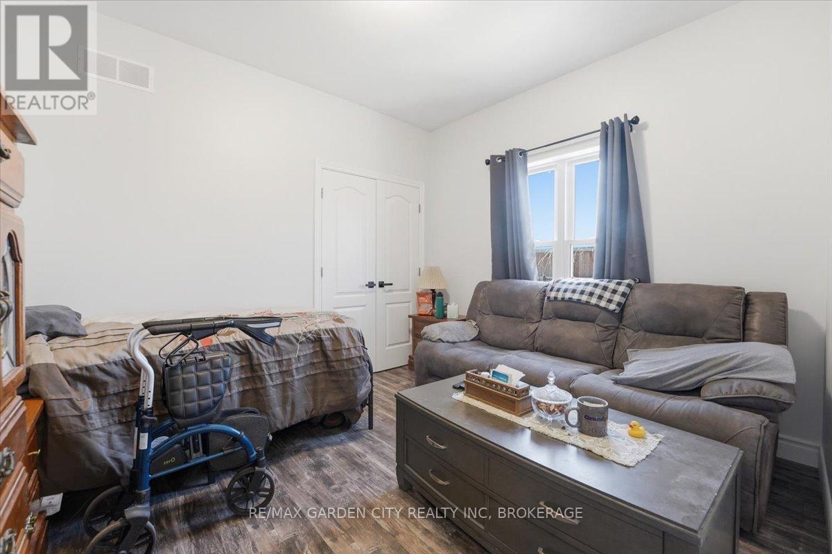 782 NORTH SHORE DRIVE - 29