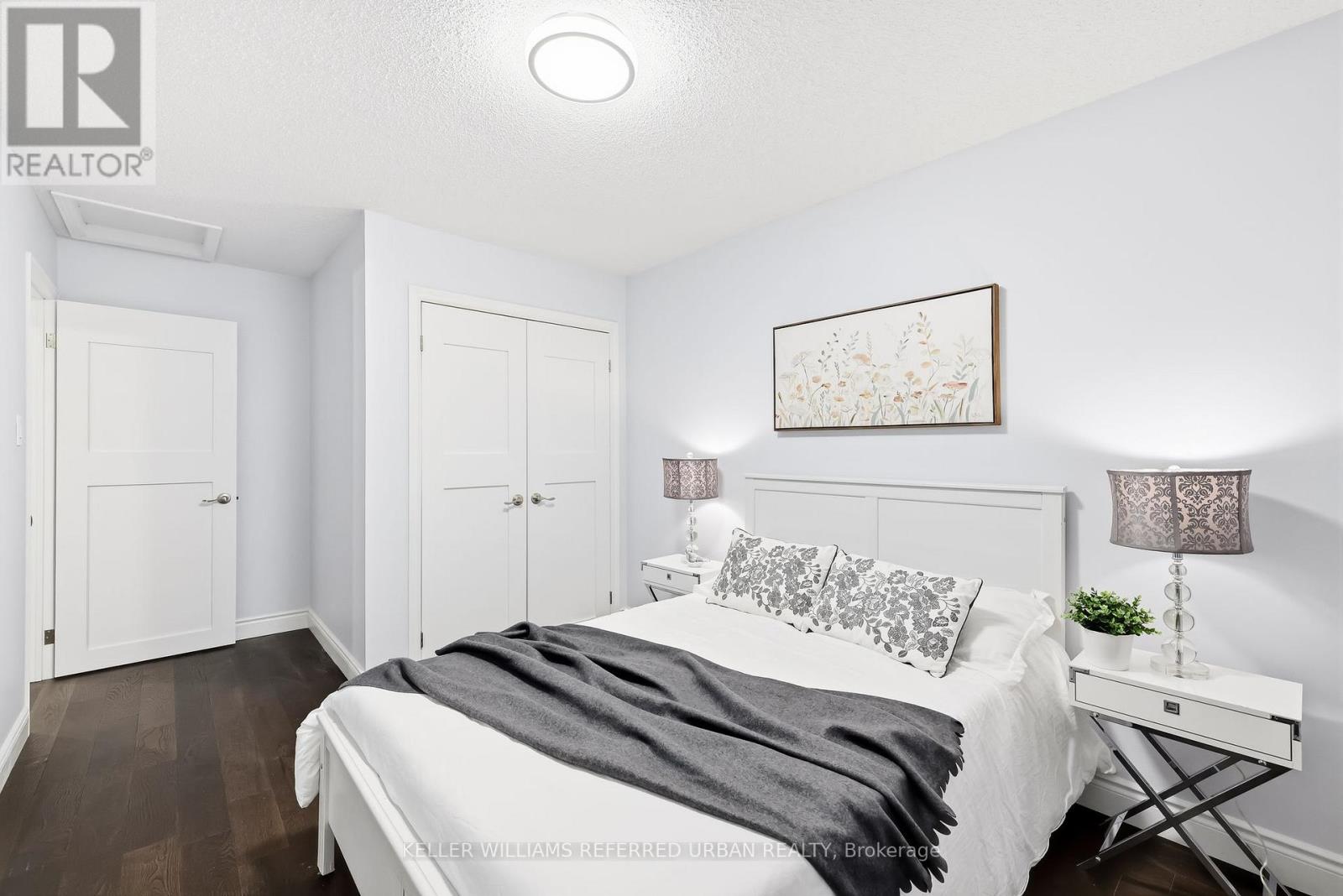 #25 10 BASSETT BOULEVARD - Image 27