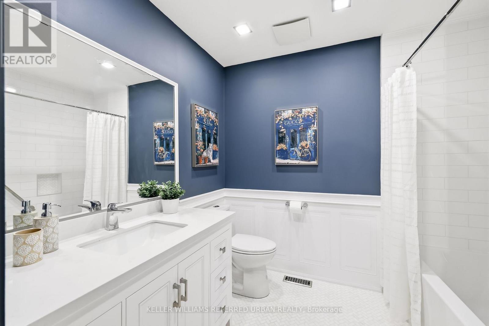 #25 10 BASSETT BOULEVARD - Image 28