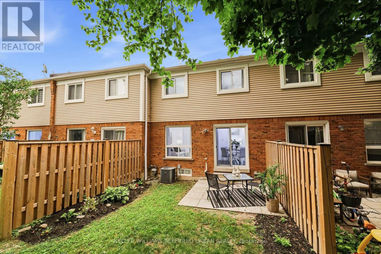 #25 10 BASSETT BOULEVARD - 42