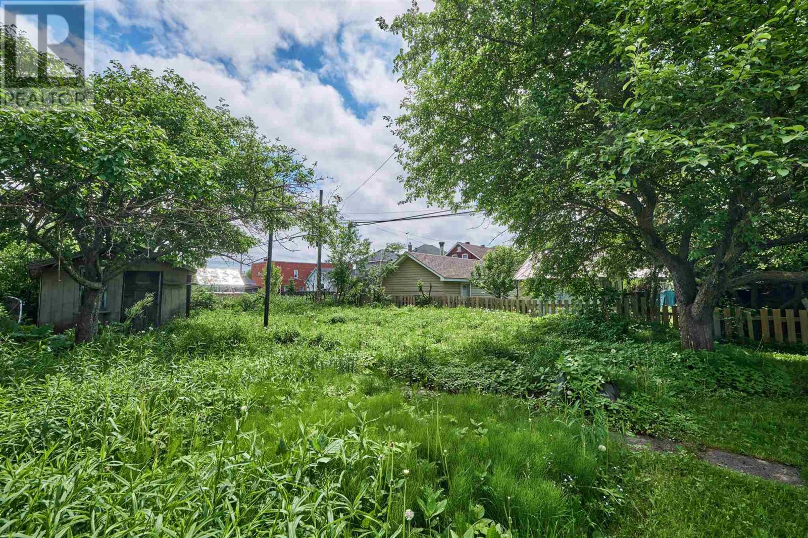 552 Sherbourne ST - 10