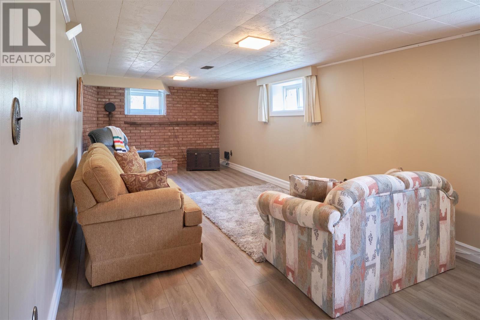 552 Sherbourne ST - 37