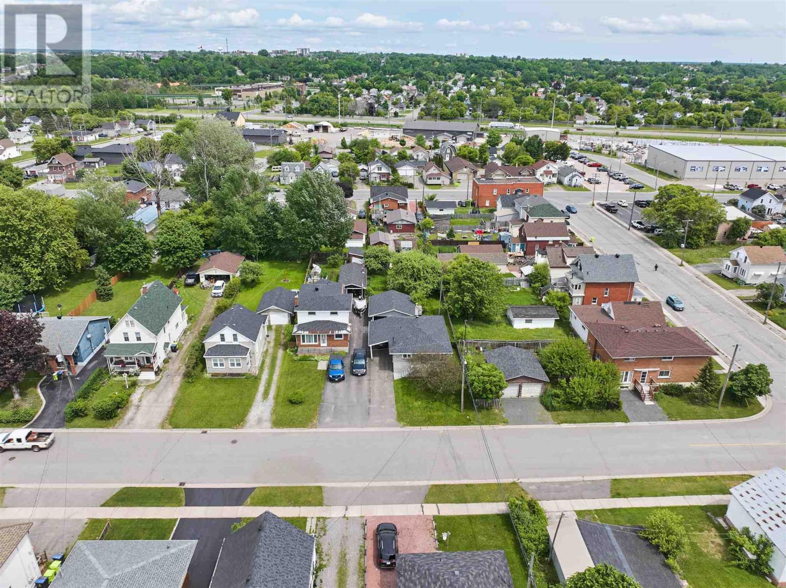 552 Sherbourne ST - 43