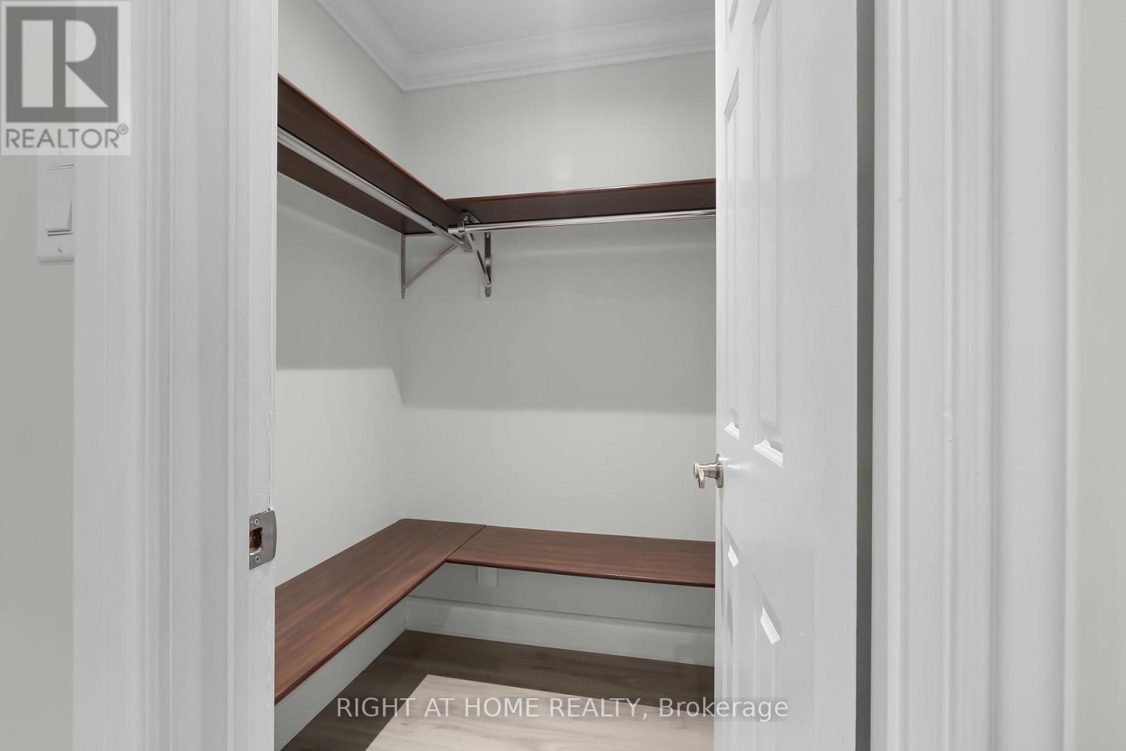 229 BILLINGS CRESCENT - Image 20
