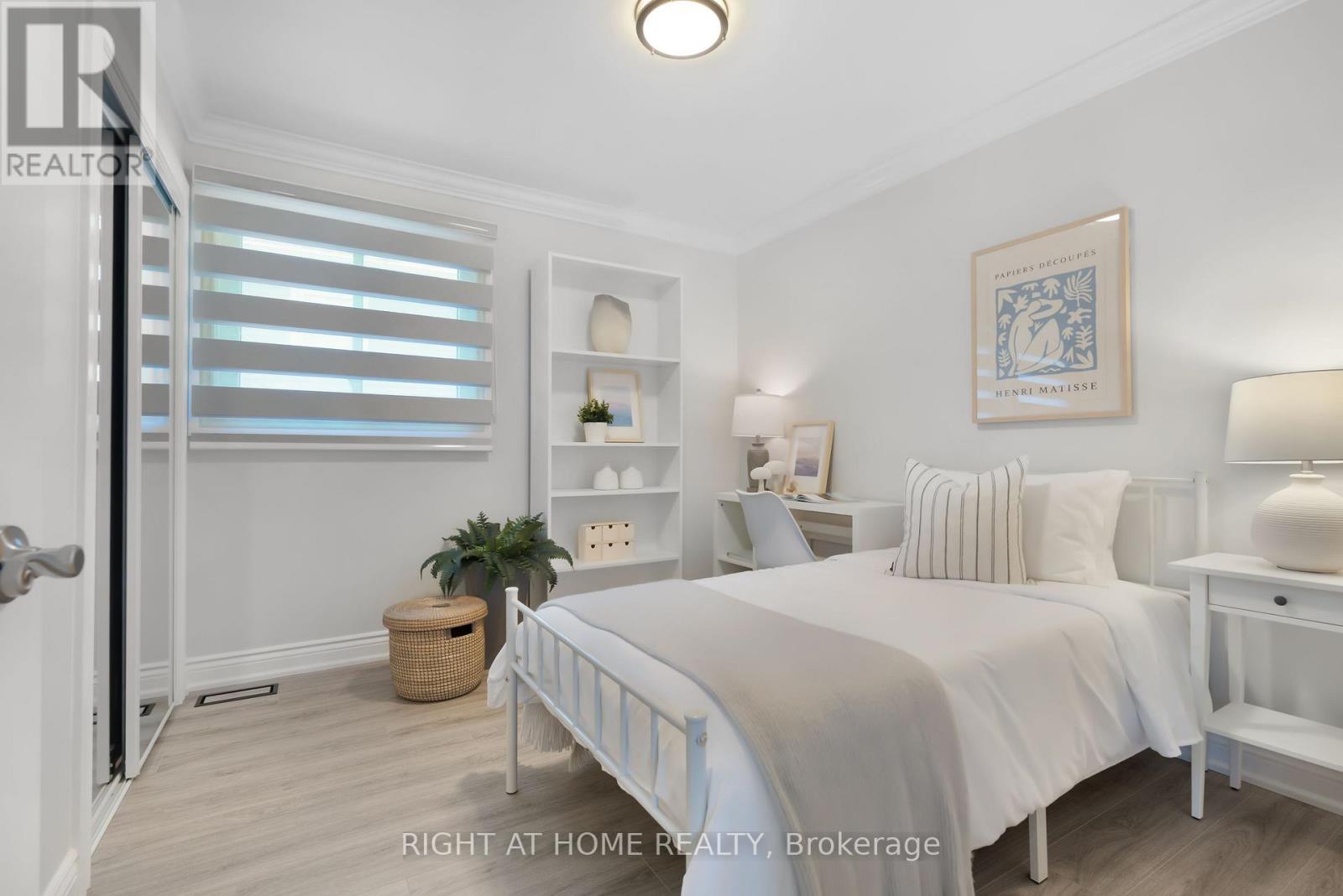 229 BILLINGS CRESCENT - Image 23