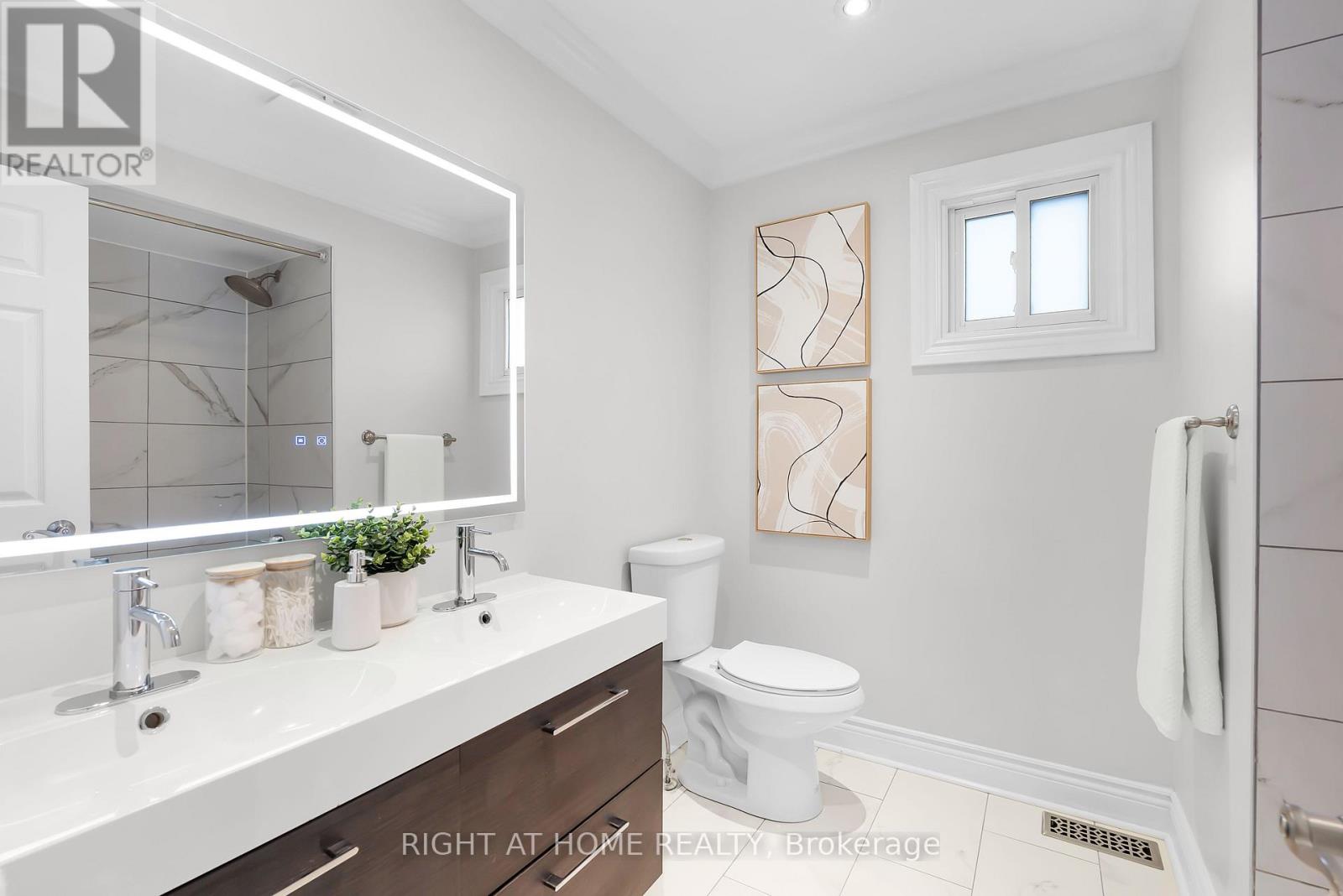 229 BILLINGS CRESCENT - Image 24