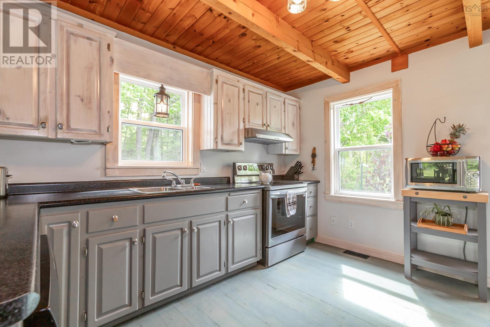 221 Naugler Road - 12