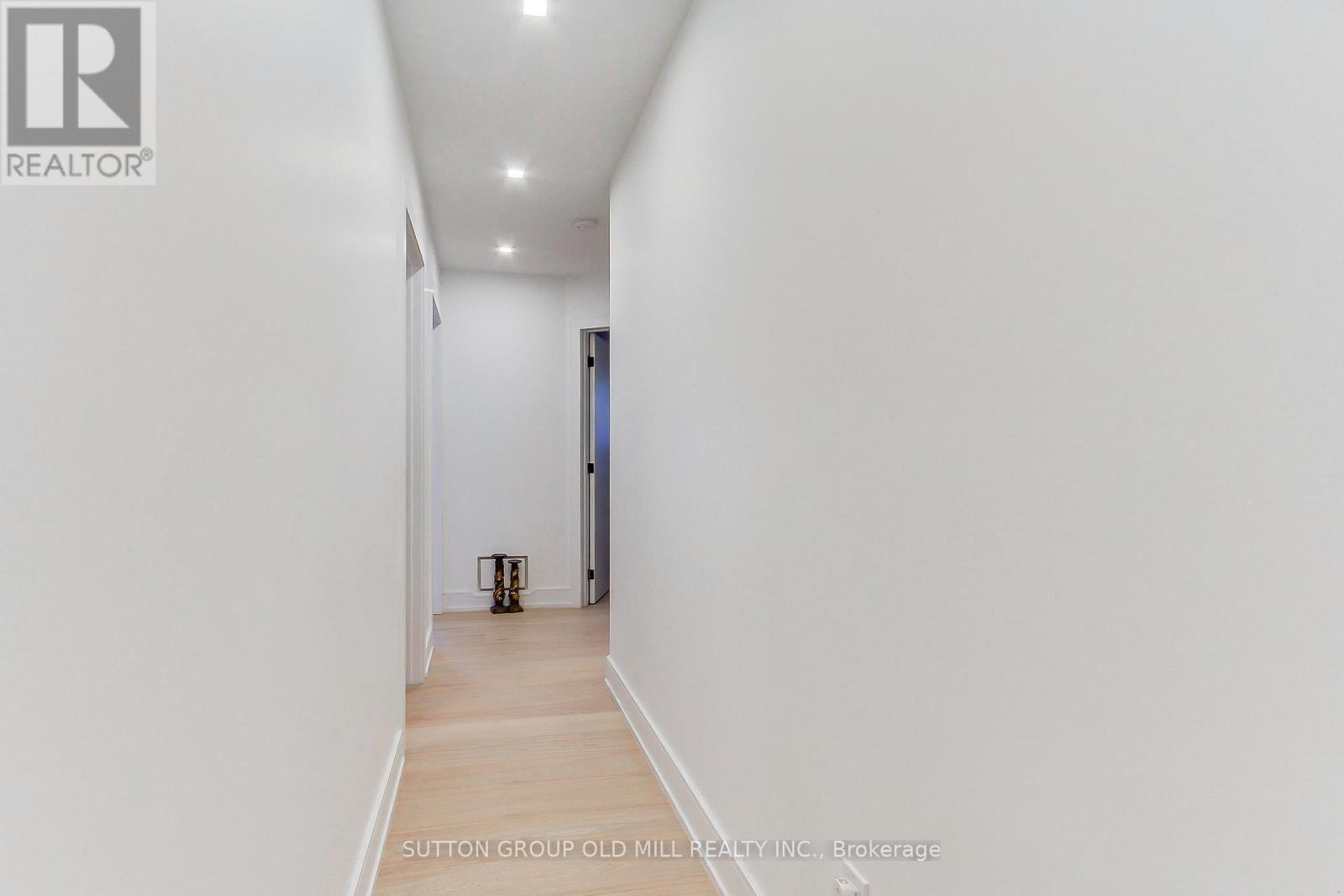 23 MOORE PARK CRESCENT - Image 15