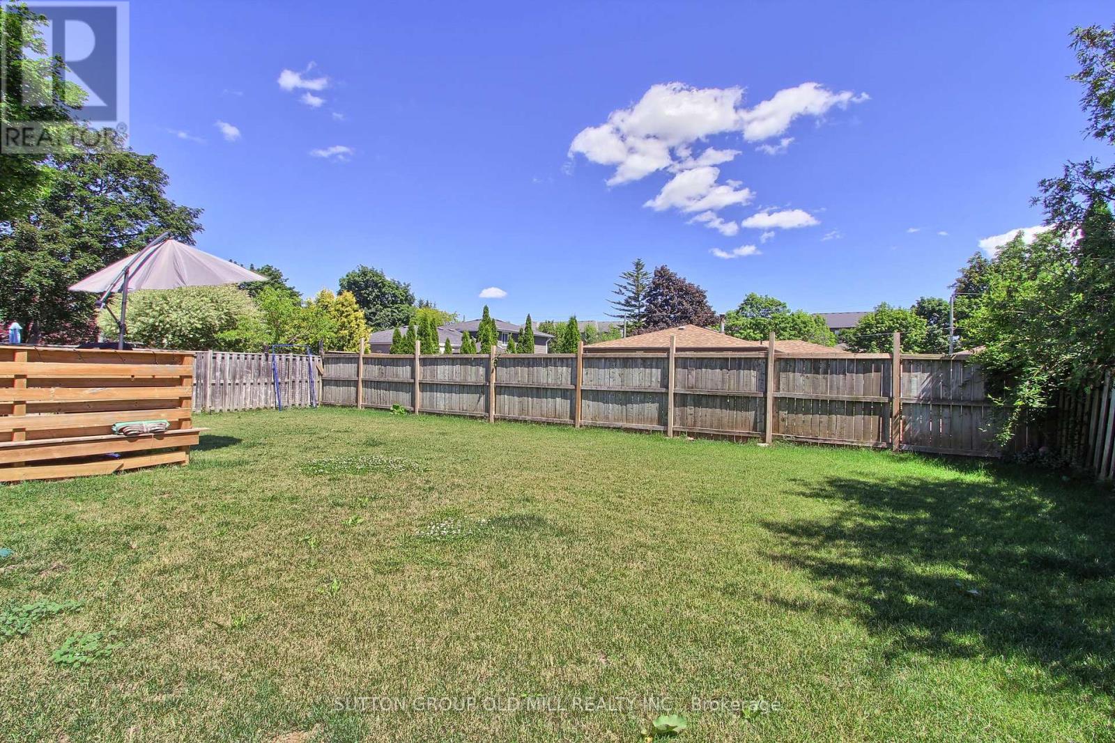 23 MOORE PARK CRESCENT - Image 42