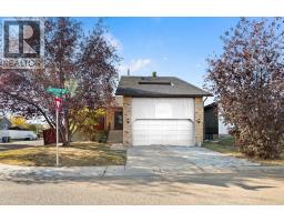 48 Castleglen Court NE - photo 1