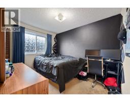 48 Castleglen Court NE - photo 15