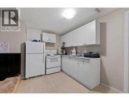 48 Castleglen Court NE - photo 26