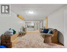 48 Castleglen Court NE - photo 27