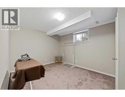 48 Castleglen Court NE - photo 29