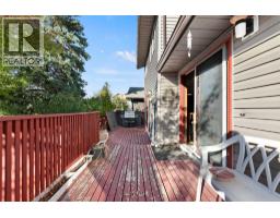 48 Castleglen Court NE - photo 33