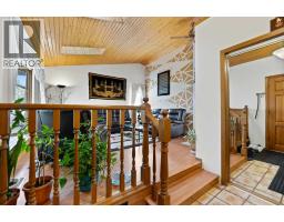 48 Castleglen Court NE - photo 4