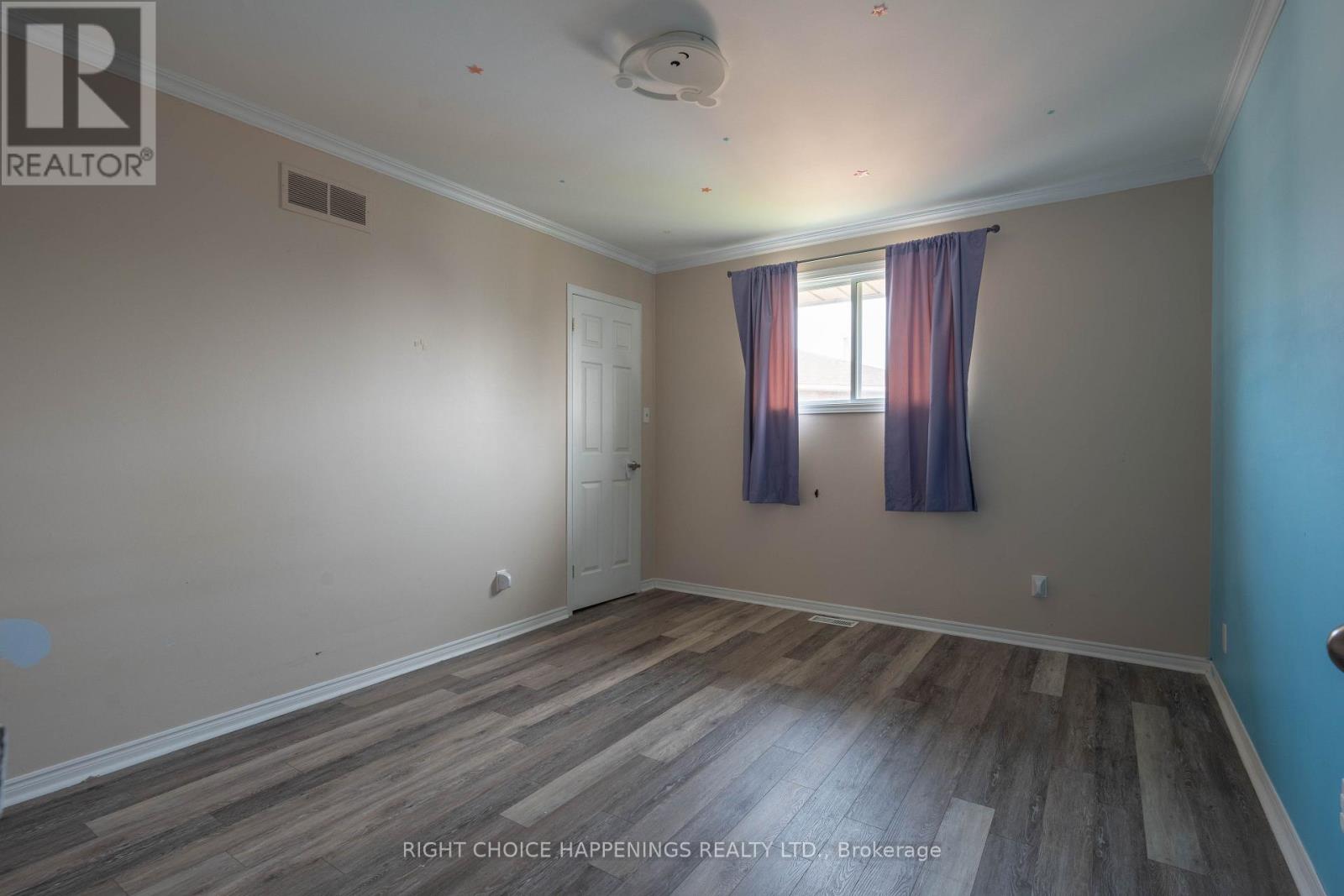 36 HICKORY COURT - 15