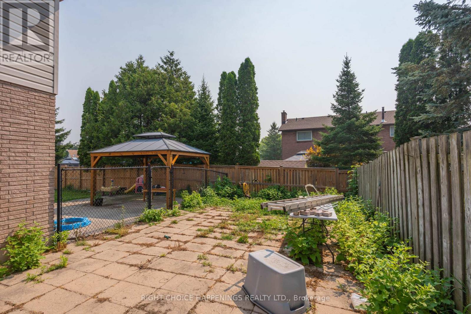 36 HICKORY COURT - 21