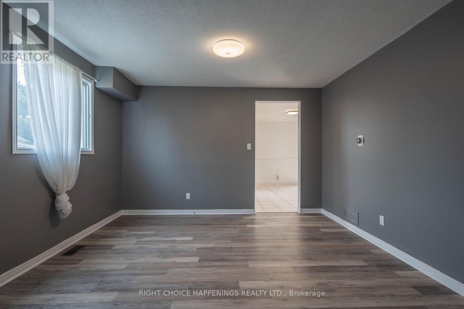 36 HICKORY COURT - 7
