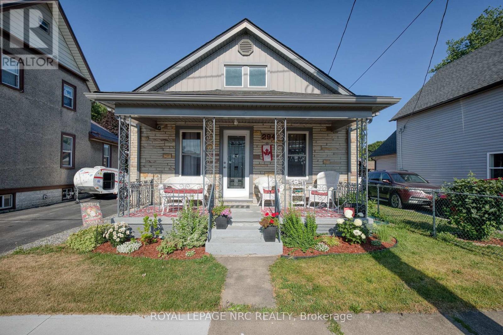 294 DAVIS STREET - 17