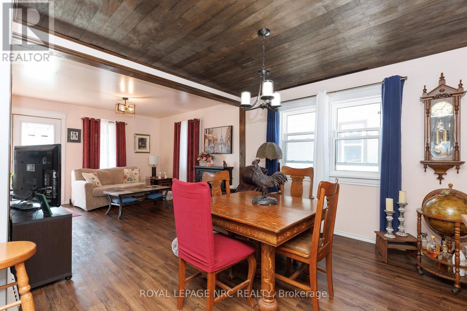 294 DAVIS STREET - 23