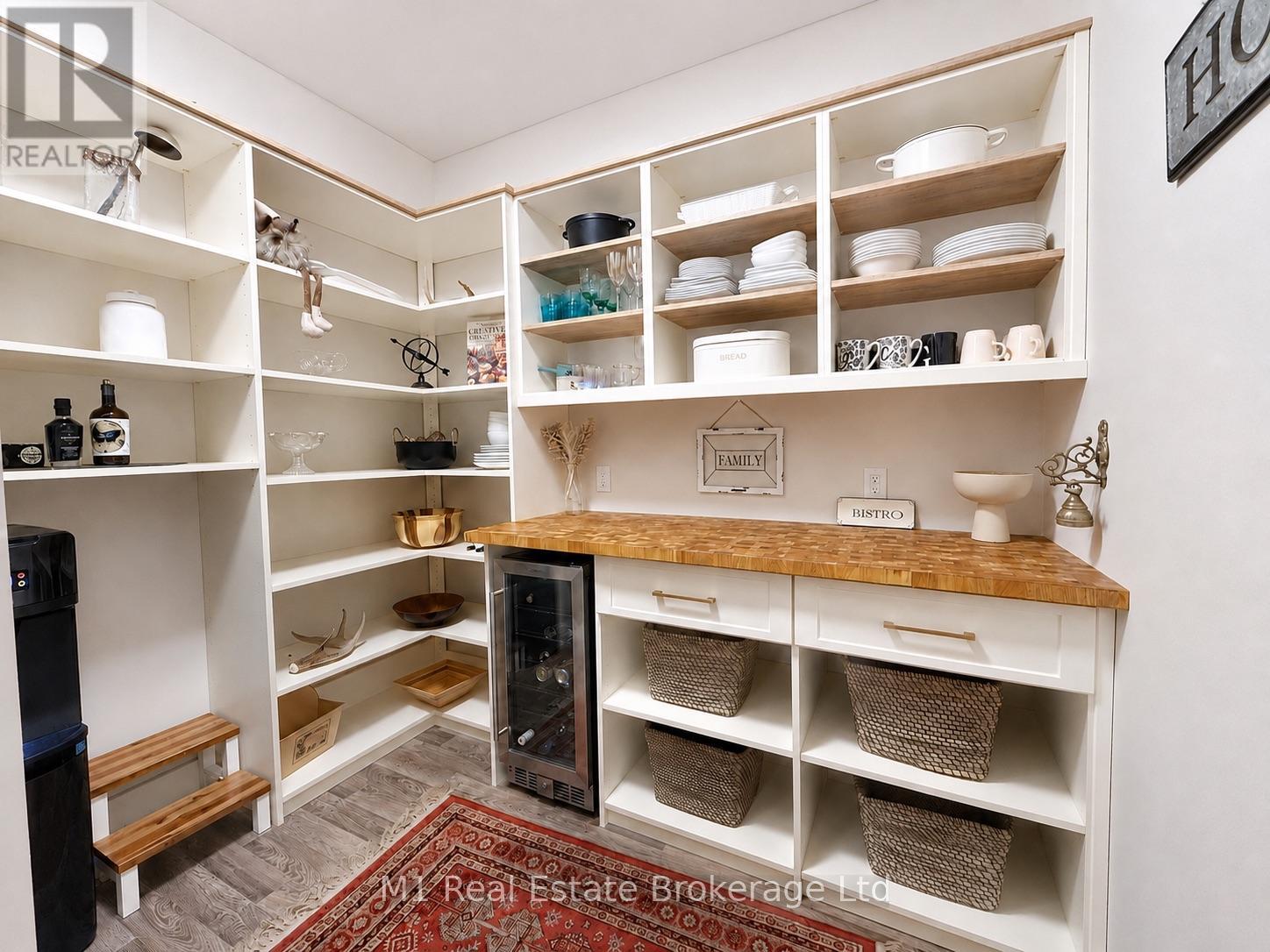 #206 23 STUMPF STREET - 22