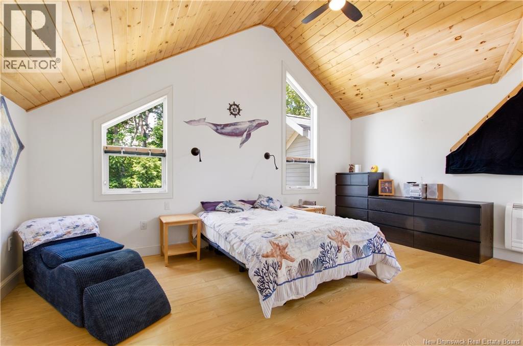 240 Hills Point Road - 22