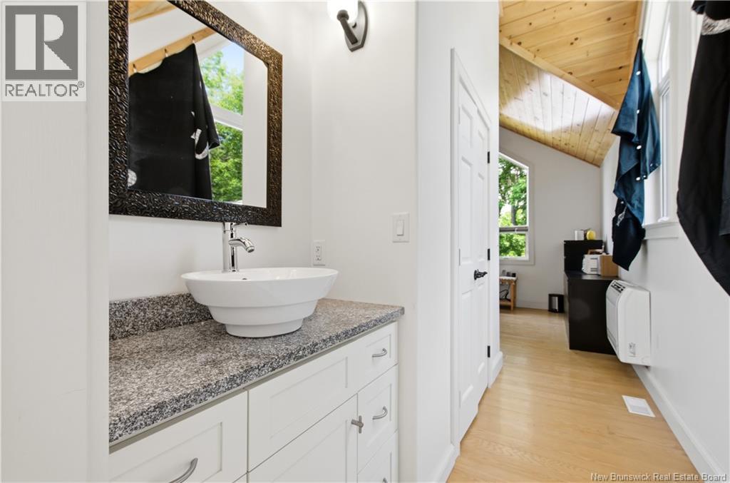 240 Hills Point Road - 26