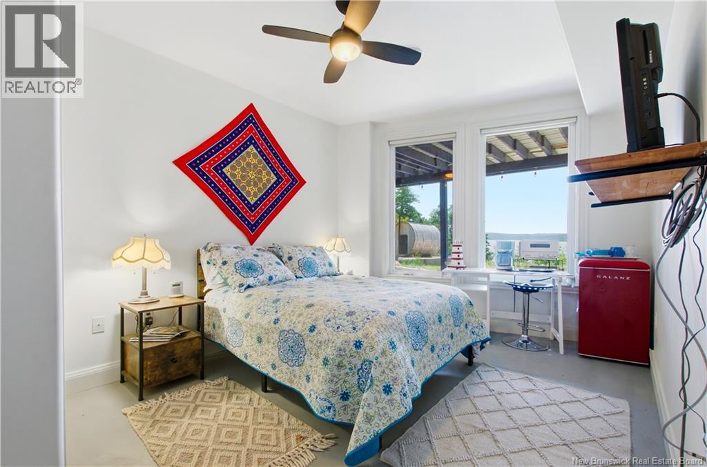 240 Hills Point Road - 31