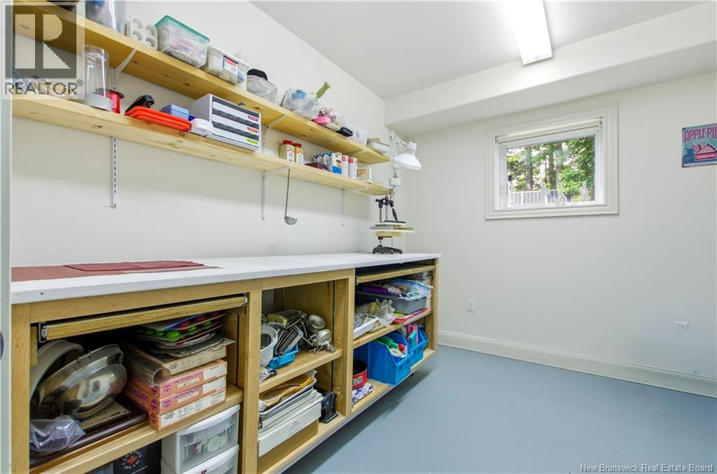 240 Hills Point Road - 33
