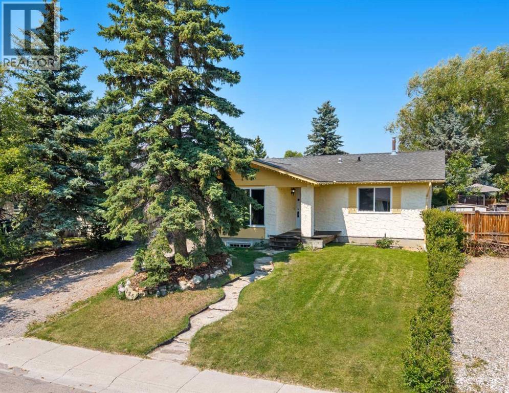 125 Carr Place, Tower Hill, Okotoks photo 2