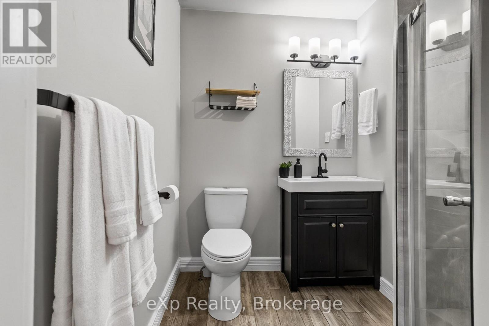 263 LAURIER STREET W - 14