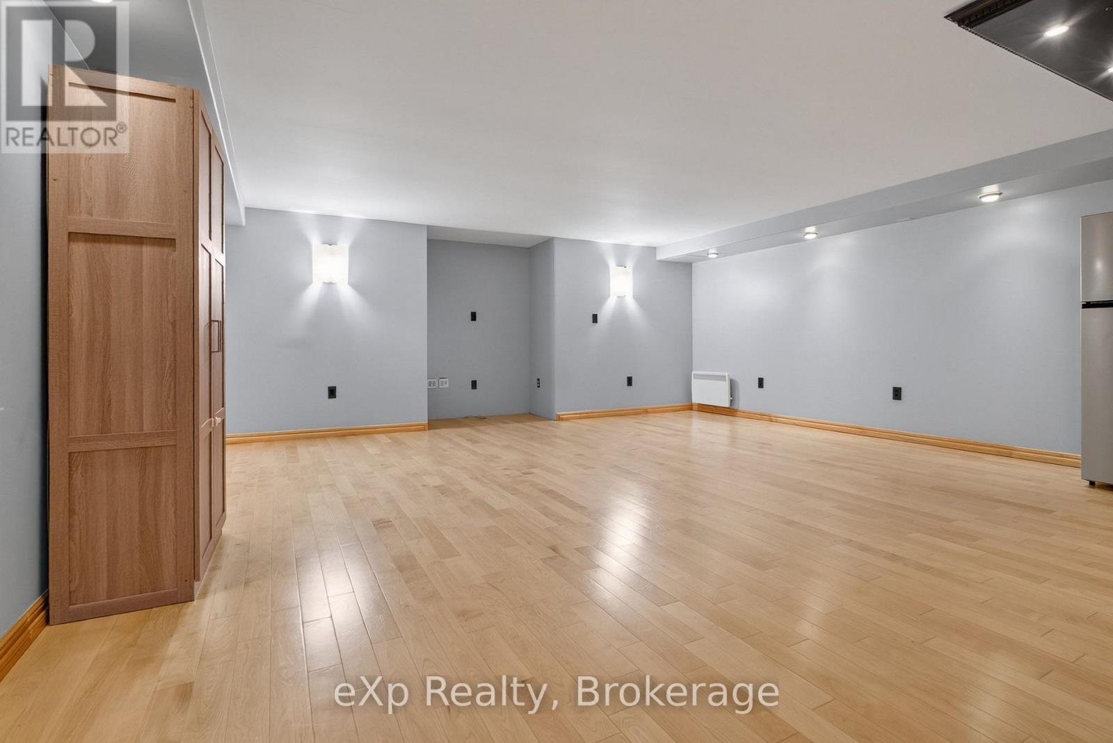 263 LAURIER STREET W - 29