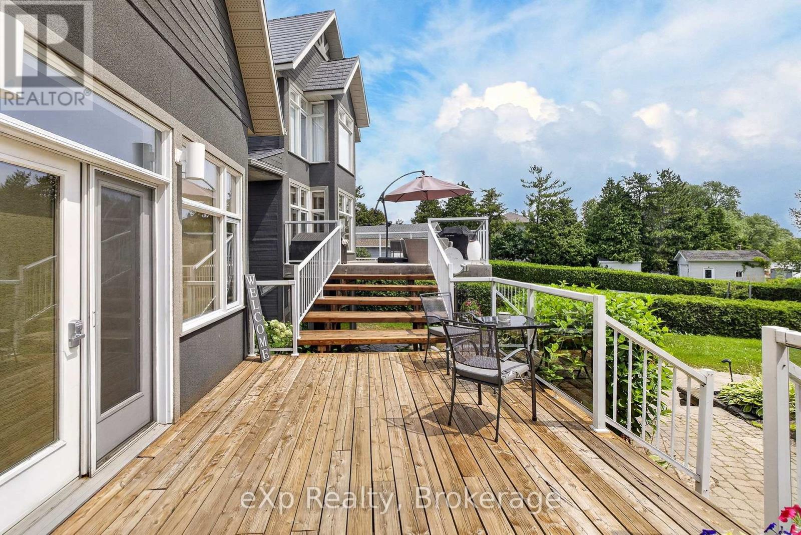 263 LAURIER STREET W - 31