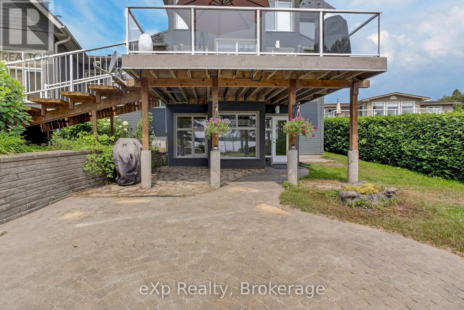 263 LAURIER STREET W - 34