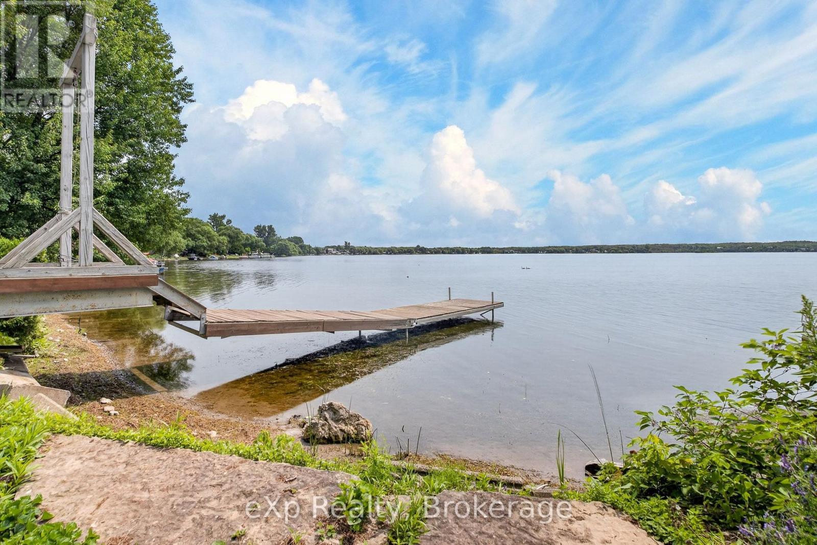 263 LAURIER STREET W - 41