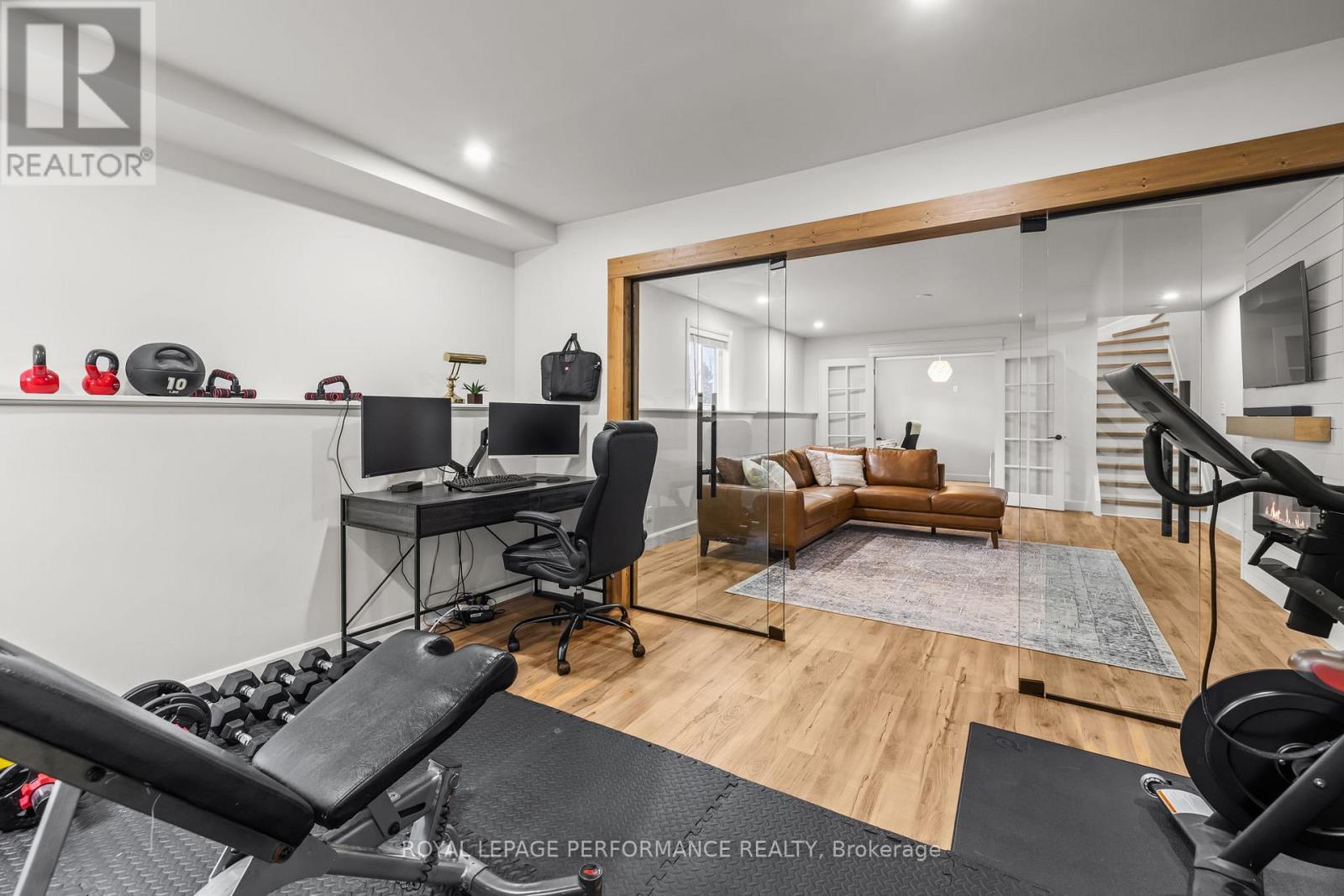14 MARIA STREET - 29