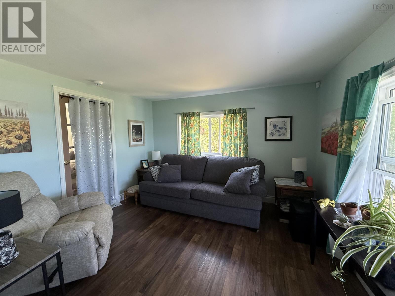 9361 16 Highway - 13