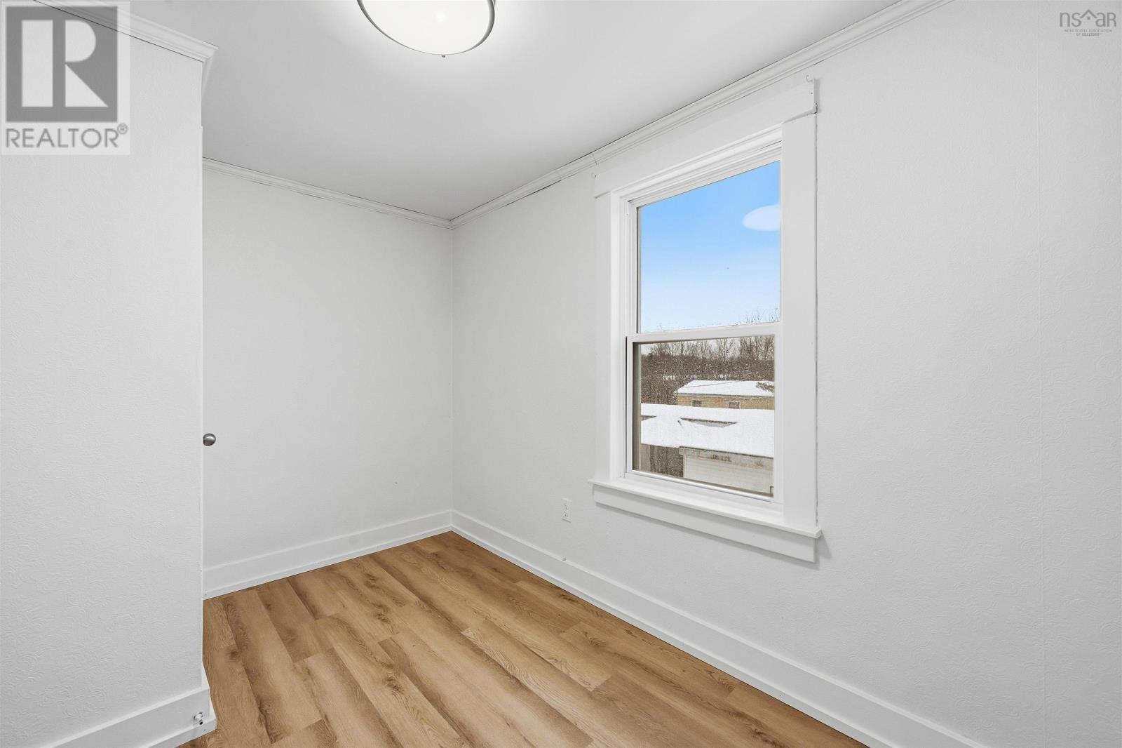 48 Johnson Avenue - 25