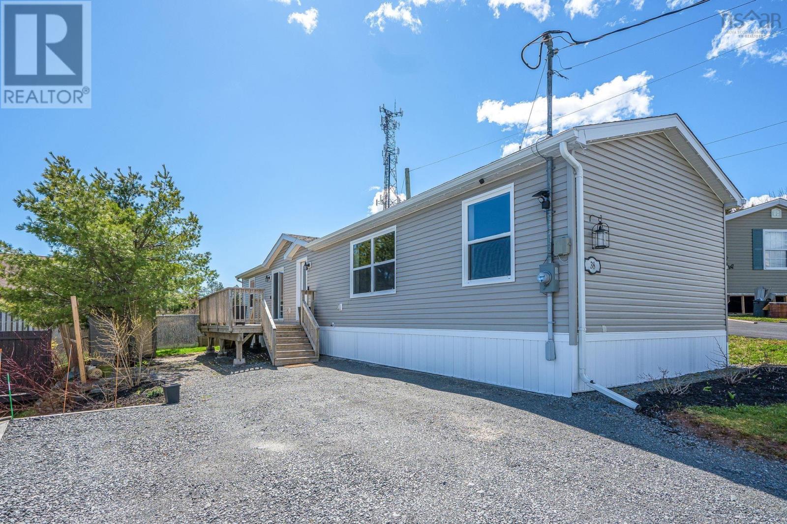 38 Ashcroft Avenue - 1