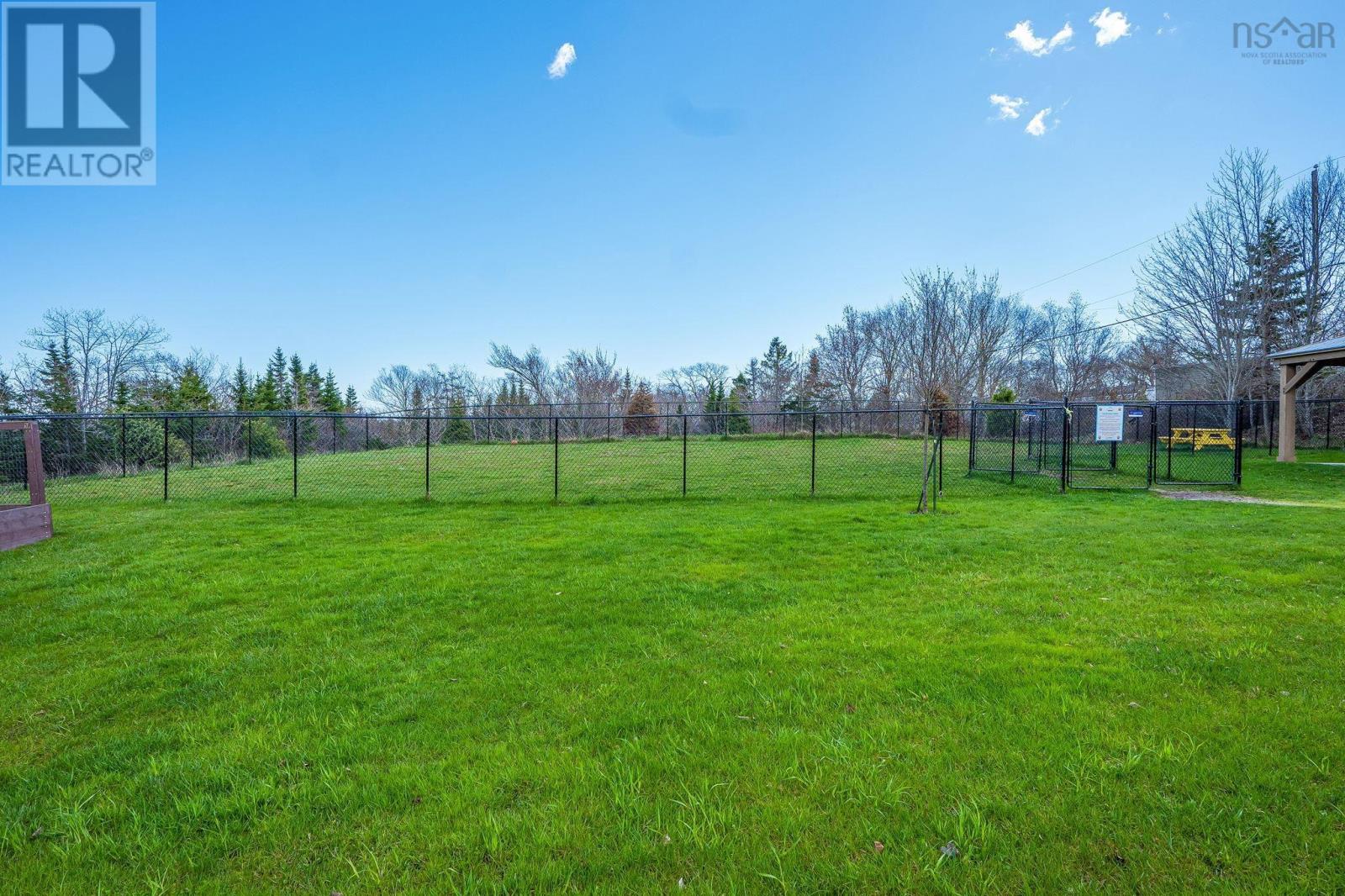 38 Ashcroft Avenue - 41