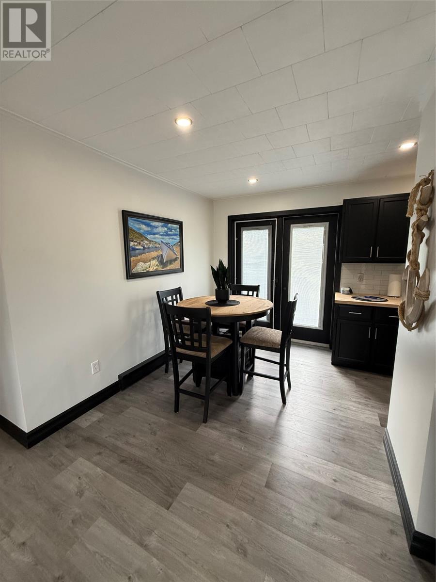 81 Main Street - 14