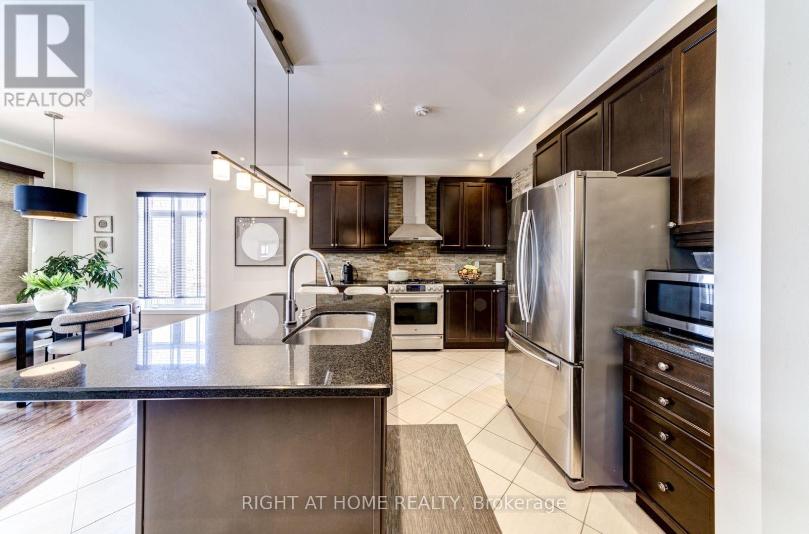 74 ROYAL PARK BOULEVARD - 10
