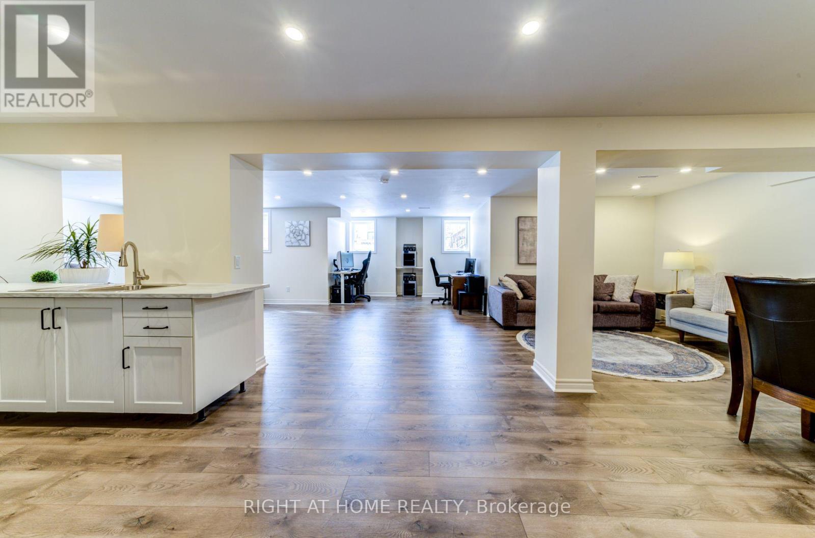 74 ROYAL PARK BOULEVARD - 23